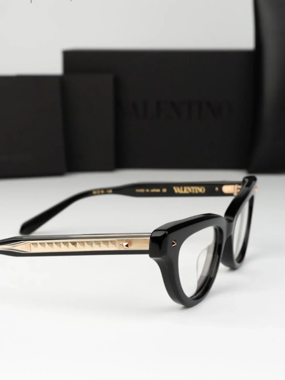 Valentino Women Eyeglasses Shiny Black Cat Eye V-ESSENTIAL II VLX-124 A NEW
